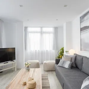 Urbe10 Angel Ganivet 2 Bedrooms Appartamento Málaga