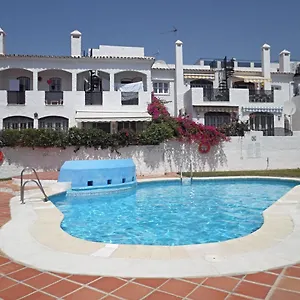 https://verano-azul-12-menyber.hotelsinnerja.org